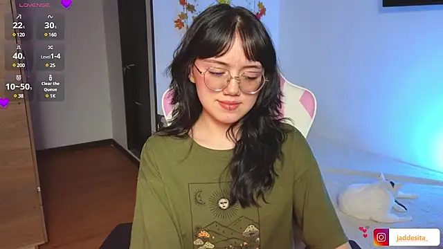 suzumi   online show from 01/23/25, 06:39