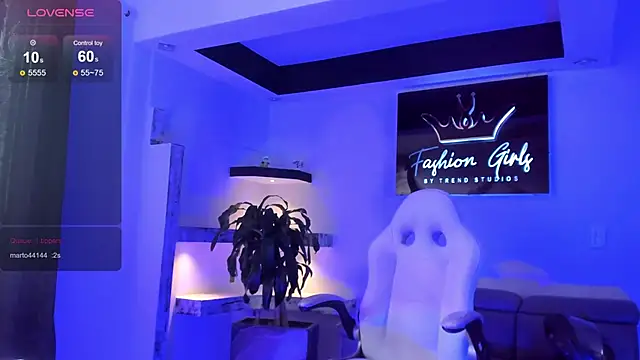 TifanyWhite  online show from 02/13/25, 08:03