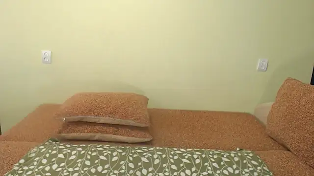 JulietteMiles online show from 06/03/26, 08:15