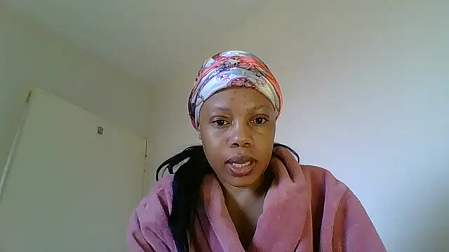 Snapshot of NAUGHTYSHALOTXX chatting on 07/12/26, 08:59 NAUGHTYSHALOTXX online show from 07/12/26, 08:59