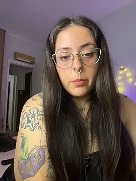 Mizztikaa online show from 04/03/26, 12:06