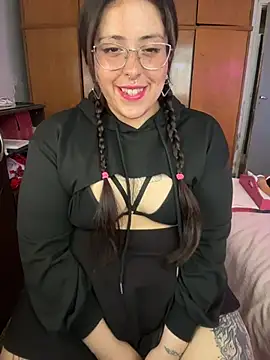 Mizztikaa online show from 10/13/25, 07:04