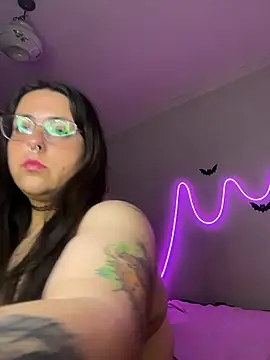 Mizztikaa online show from 11/02/25, 07:52