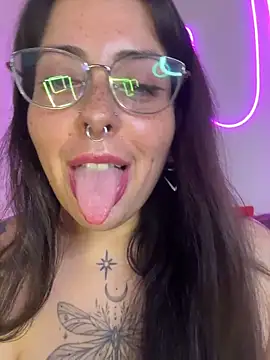 Snapshot of Mizztikaa chatting on 01/07/26, 08:36 Mizztikaa online show from 01/07/26, 08:36