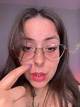 Mizztikaa online show from 07/04/26, 03:38