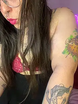 Mizztikaa online show from 10/21/25, 09:58