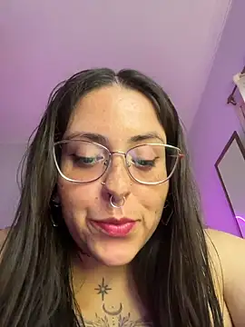 Mizztikaa online show from 11/17/25, 06:56