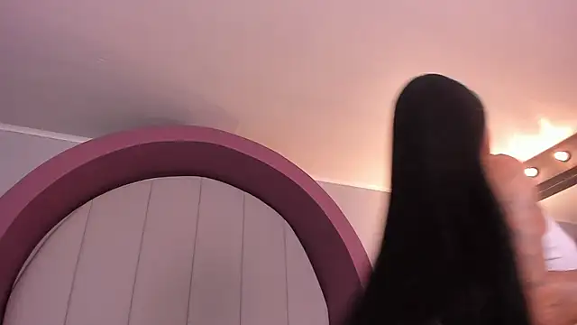 morganlake  online show from 10/31/25, 03:36