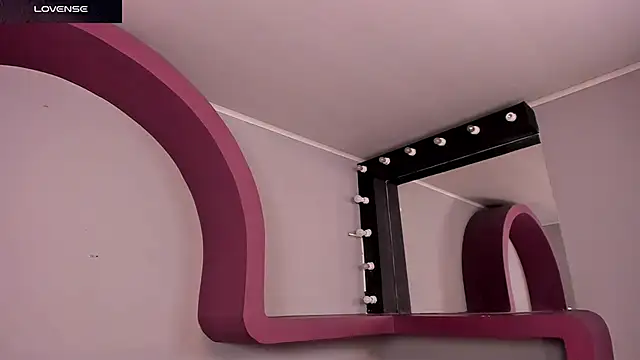 morganlake  online show from 12/23/25, 03:39