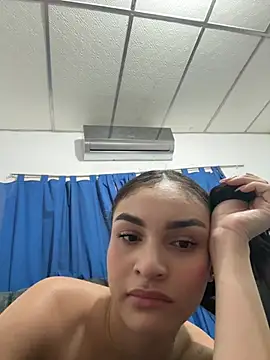 Snapshot of valezole chatting on 07/16/26, 05:26 valezole online show from 07/16/26, 05:26