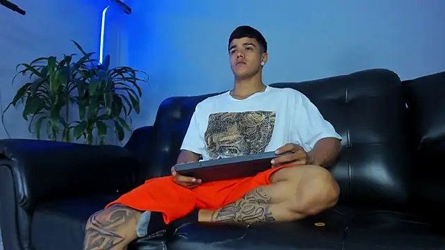 Rob saenz  online show from 09/25/25, 02:12