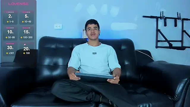 Rob saenz  online show from 03/06/25, 01:14