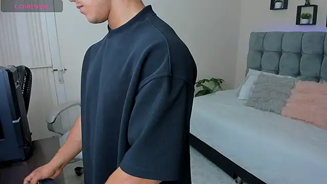 Rob saenz  online show from 03/15/25, 03:59