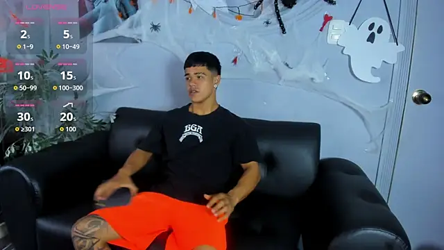 Rob saenz  online show from 10/26/25, 03:45