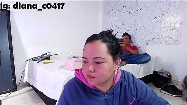 Snapshot of leoytessa_10 chatting on 11/06/25, 01:04 leoytessa 10 online show from 11/06/25, 01:04