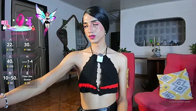 CharlotteLauren online show from 11/12/25, 10:57