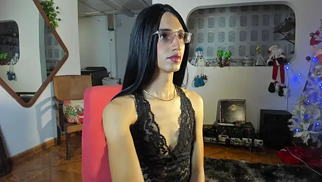 CharlotteLauren online show from 12/22/25, 10:32