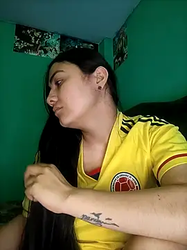 Nahiara velez online show from 06/07/26, 10:59