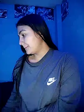 Nahiara velez online show from 10/04/25, 10:55