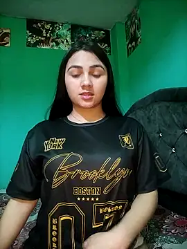 Nahiara velez online show from 05/15/26, 01:25