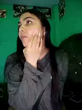 Nahiara velez online show from 05/20/26, 12:29