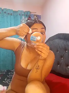 Nahiara velez online show from 01/16/25, 11:06