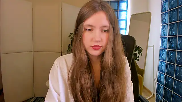 MaryannSoftt online show from 10/14/25, 03:45