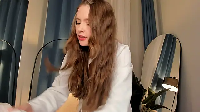 MaryannSoftt online show from 10/05/25, 04:09