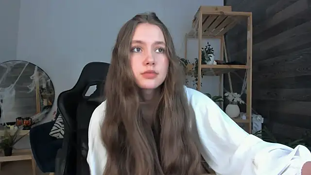 MaryannSoftt online show from 10/27/25, 04:08