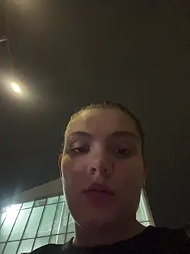 eva y marcelo online show from 10/18/25, 01:18