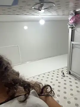 eva y marcelo online show from 12/22/25, 01:00