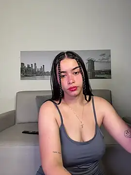 SophieRoyals online show from 05/20/26, 12:13