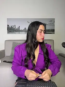 SophieRoyals online show from 05/17/26, 11:32