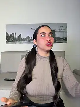 SophieRoyals online show from 05/23/26, 12:15