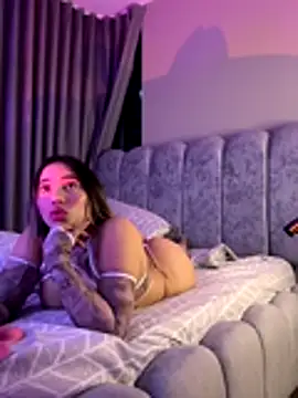 ashlyestone online show from 11/07/25, 03:33