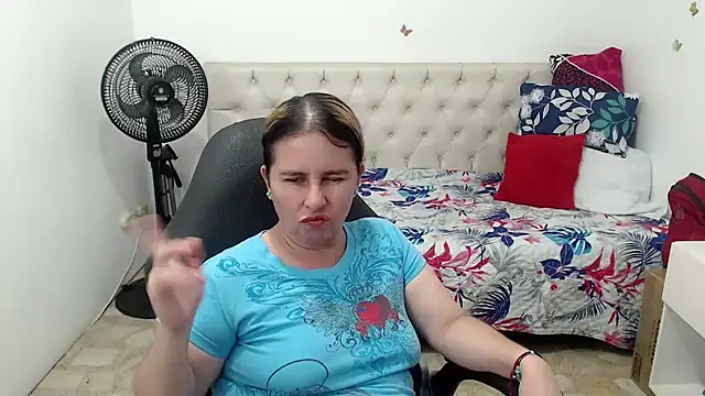 victoria jones online show from 04/02/26, 02:02