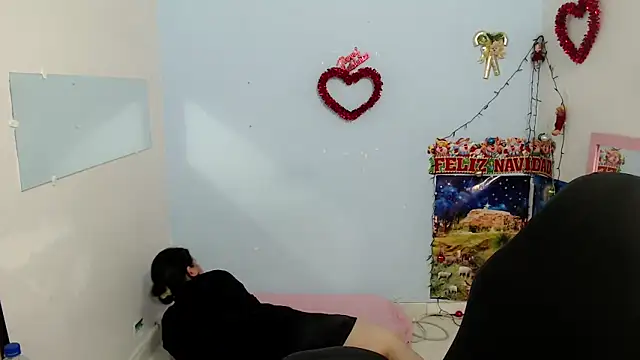 victoria jones online show from 12/16/25, 05:50