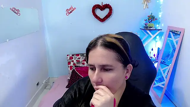 victoria jones online show from 02/19/26, 02:47