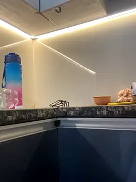 Snapshot of Diya_Chopra chatting on 10/04/25, 03:52 Diya Chopra online show from 10/04/25, 03:52