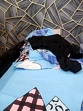 Snapshot of Diya_Chopra chatting on 03/16/25, 11:27 Diya Chopra online show from 03/16/25, 11:27