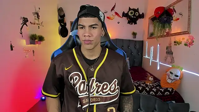 Damian latinxxx online show from 11/02/25, 03:11