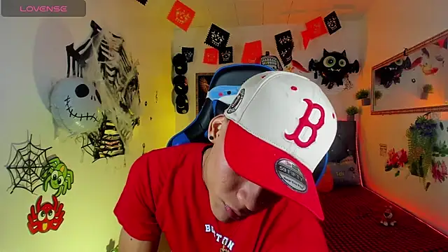 Damian latinxxx online show from 10/10/25, 03:07