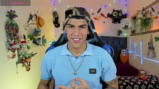 Damian latinxxx online show from 11/19/25, 03:06