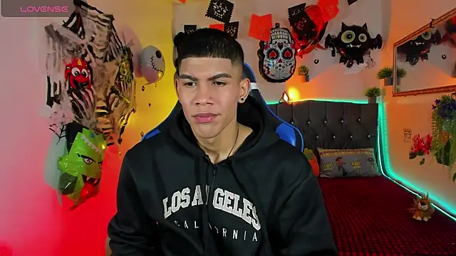 Damian latinxxx online show from 10/08/25, 02:46