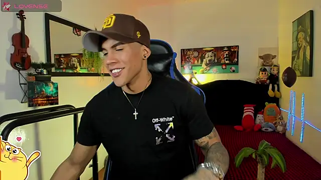 Damian latinxxx online show from 04/15/26, 04:11