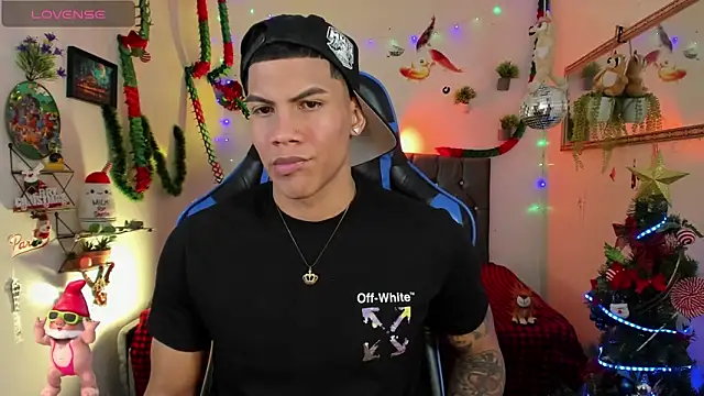 Damian latinxxx online show from 12/17/25, 03:11