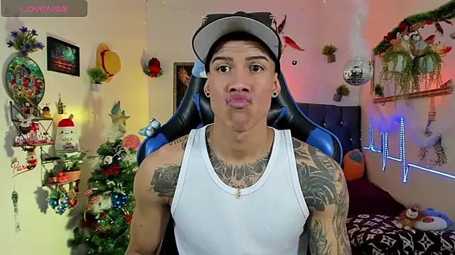 Damian latinxxx online show from 11/28/25, 03:07