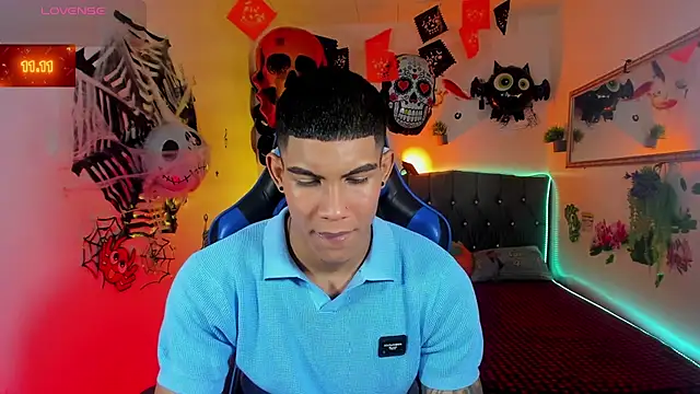 Damian latinxxx online show from 10/11/25, 03:07