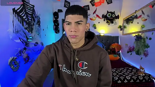 Damian latinxxx online show from 10/19/25, 02:58