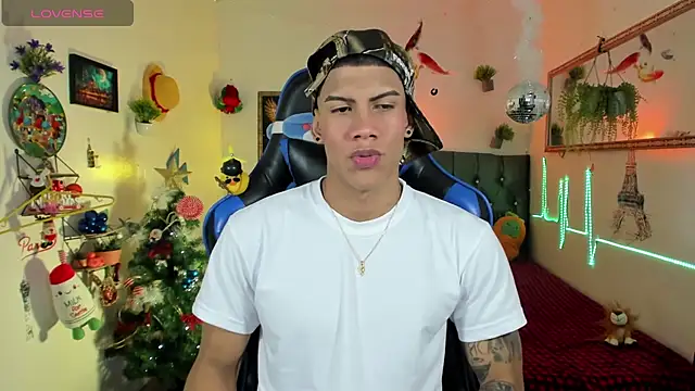 Damian latinxxx online show from 11/27/25, 02:56